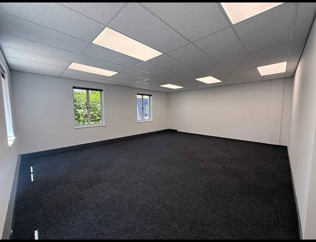 381M² OFFICE TO LET IN KILLARNEY